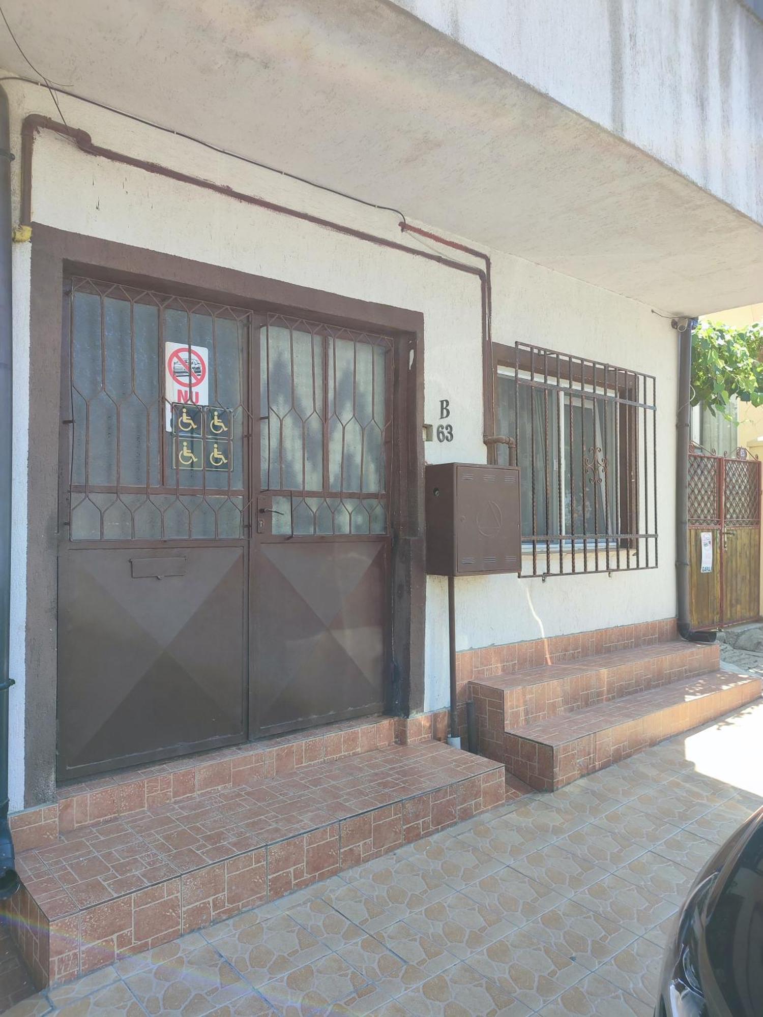 Hostel Emy Camere Cu Baie Proprie Aproape De Plaja 3 Papuci Constanţa Exteriör bild